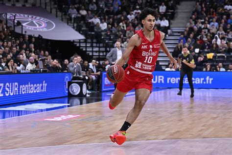 with the first pick in the nba draft|Hawks pick France's Zaccharie Risacher at No. 1 in NBA draft.